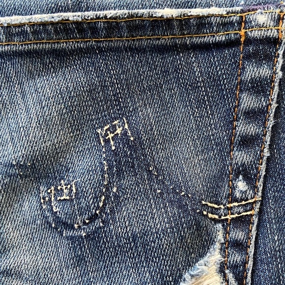 AG Adriano Goldschmied Distressed Ankle Cropped Jeans - Picture 15 of 15